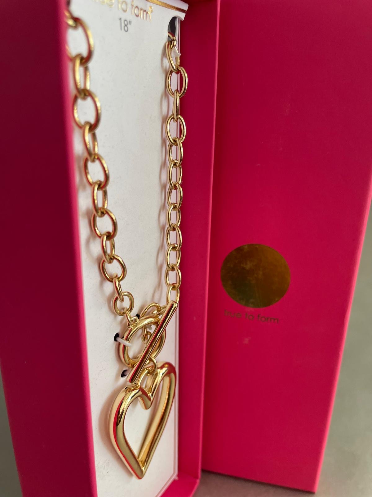 Collier et pendentif en coeur