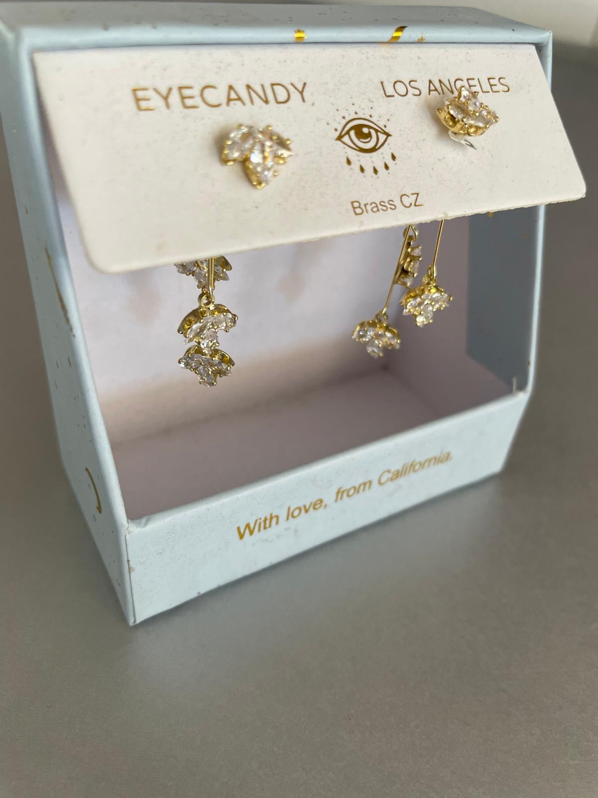 Boucles d'oreilles dorées pendantes
